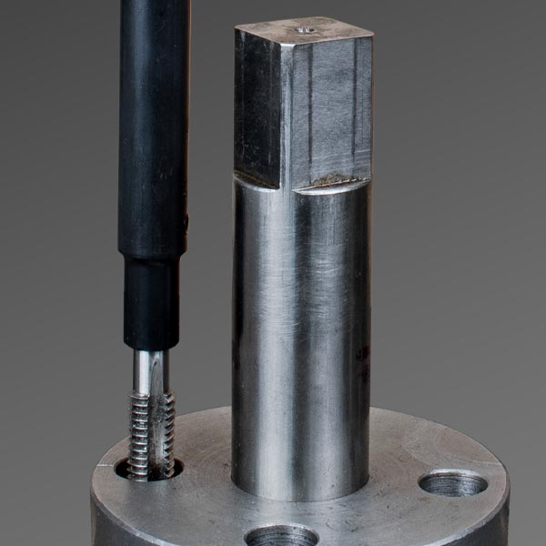 Long-reach tapping tool